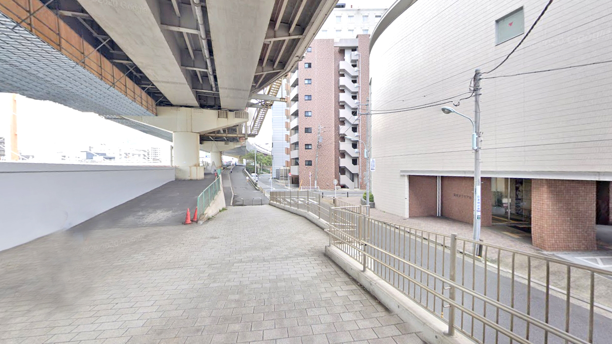 滨町殡仪馆附近首都高速路6号线