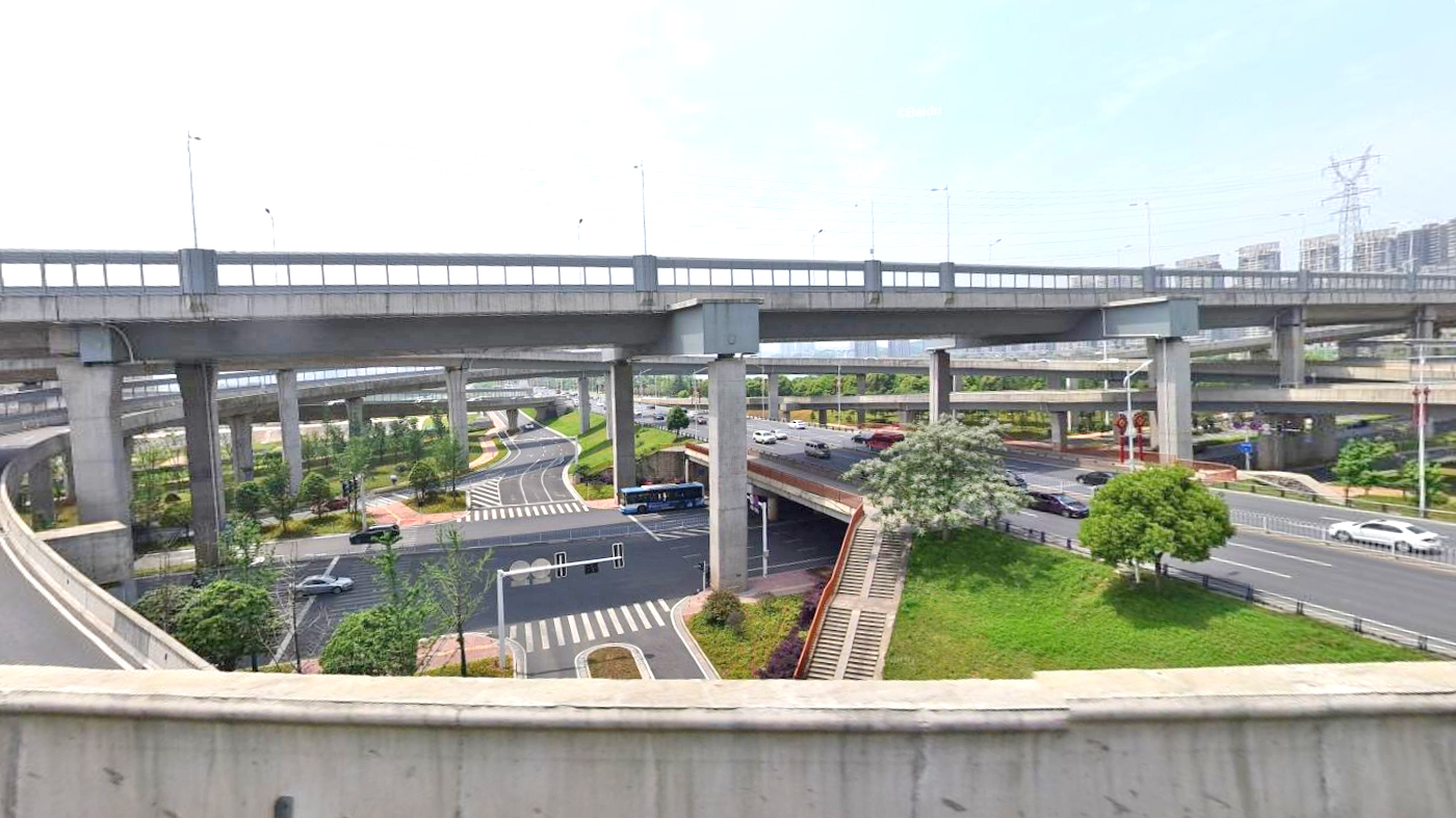 万家丽北路与三一大道交叉口