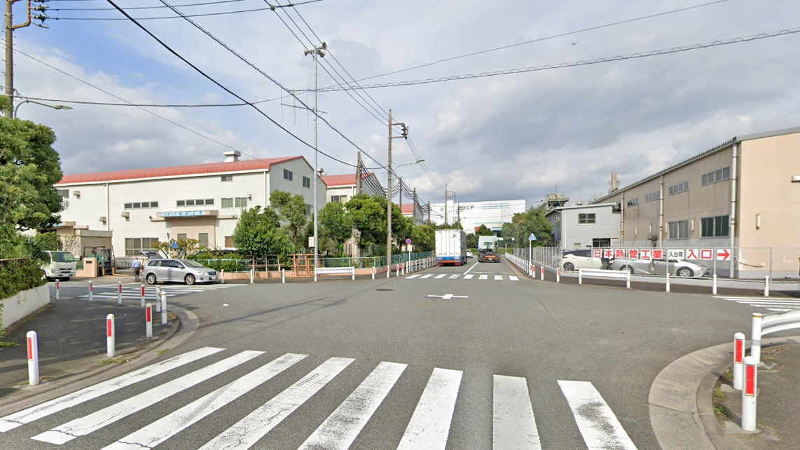 城南岛2丁目2番十字路口