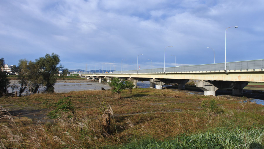 中央道多摩川桥