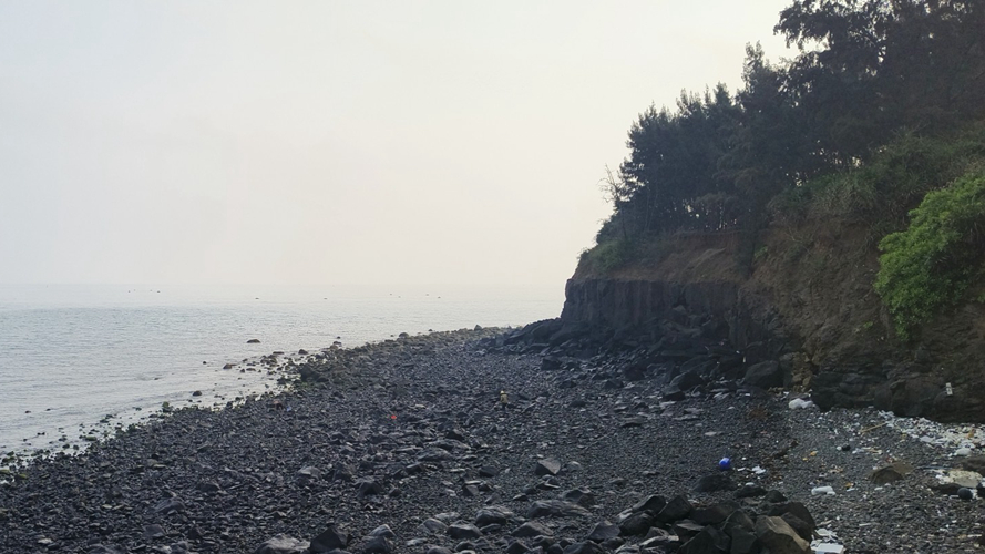 玉包角雷达站附近海滩