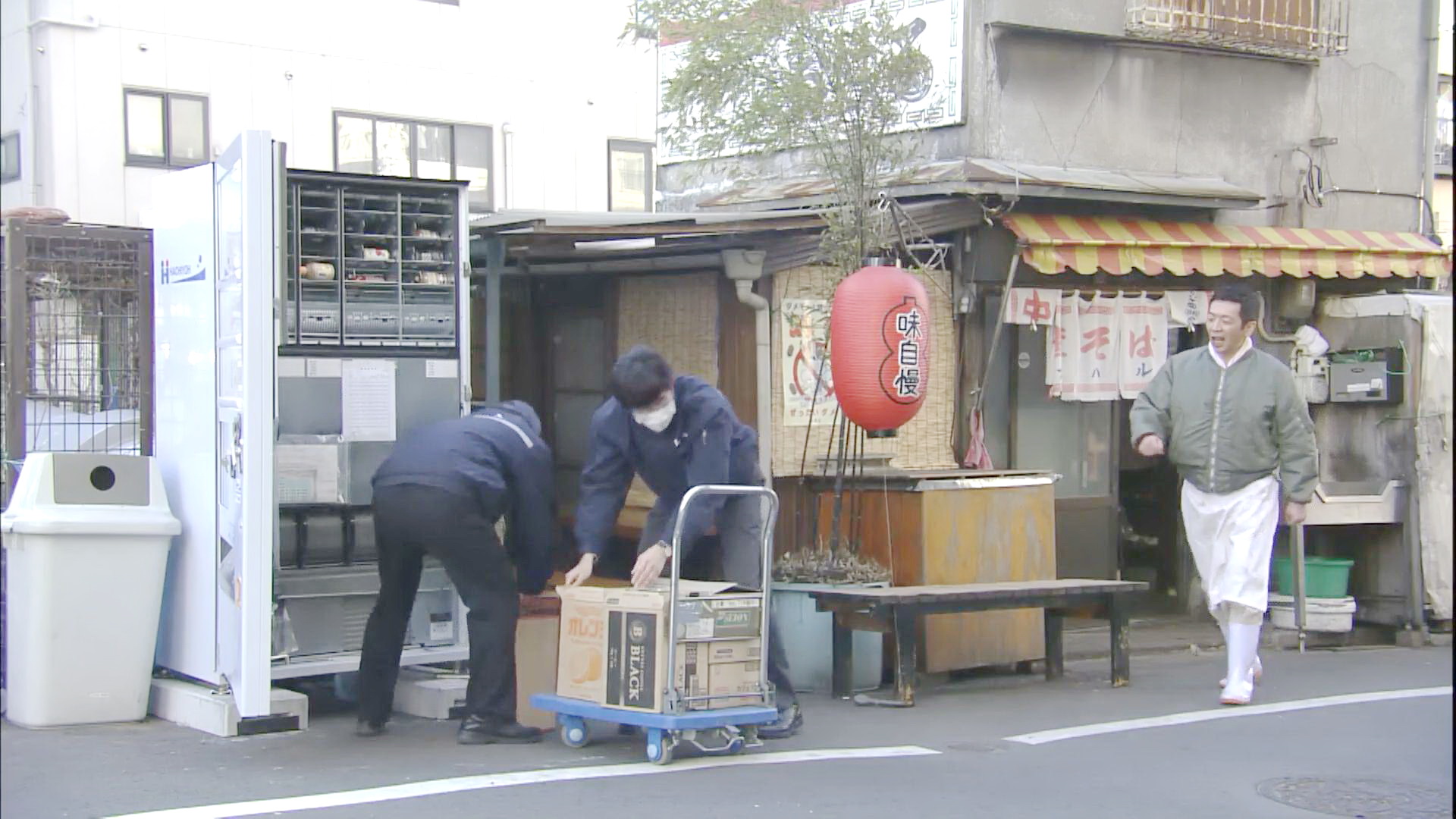 面馆老板邀请攀岩