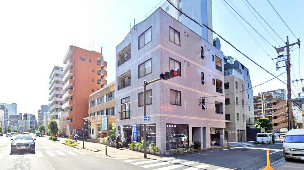 绿山墙楼