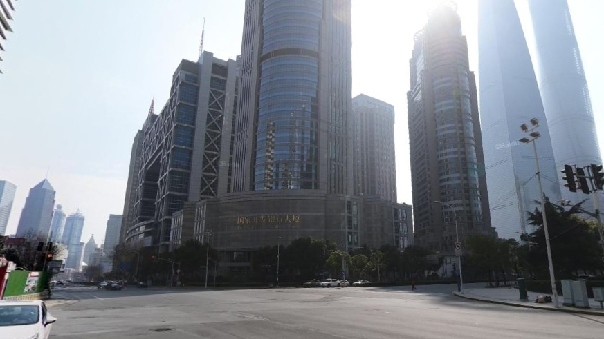 陆家嘴东路与浦东南路交叉口