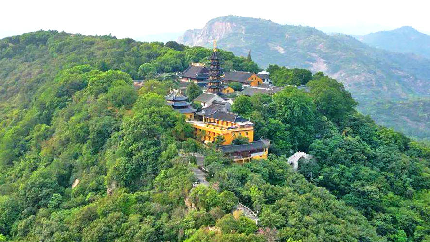 灵岩山寺