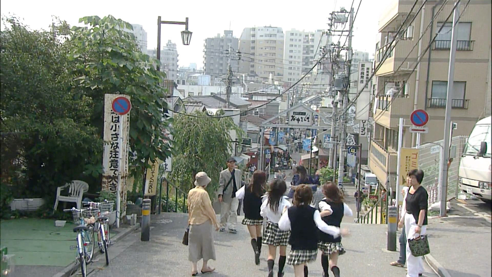 信子逃往豪翼堂