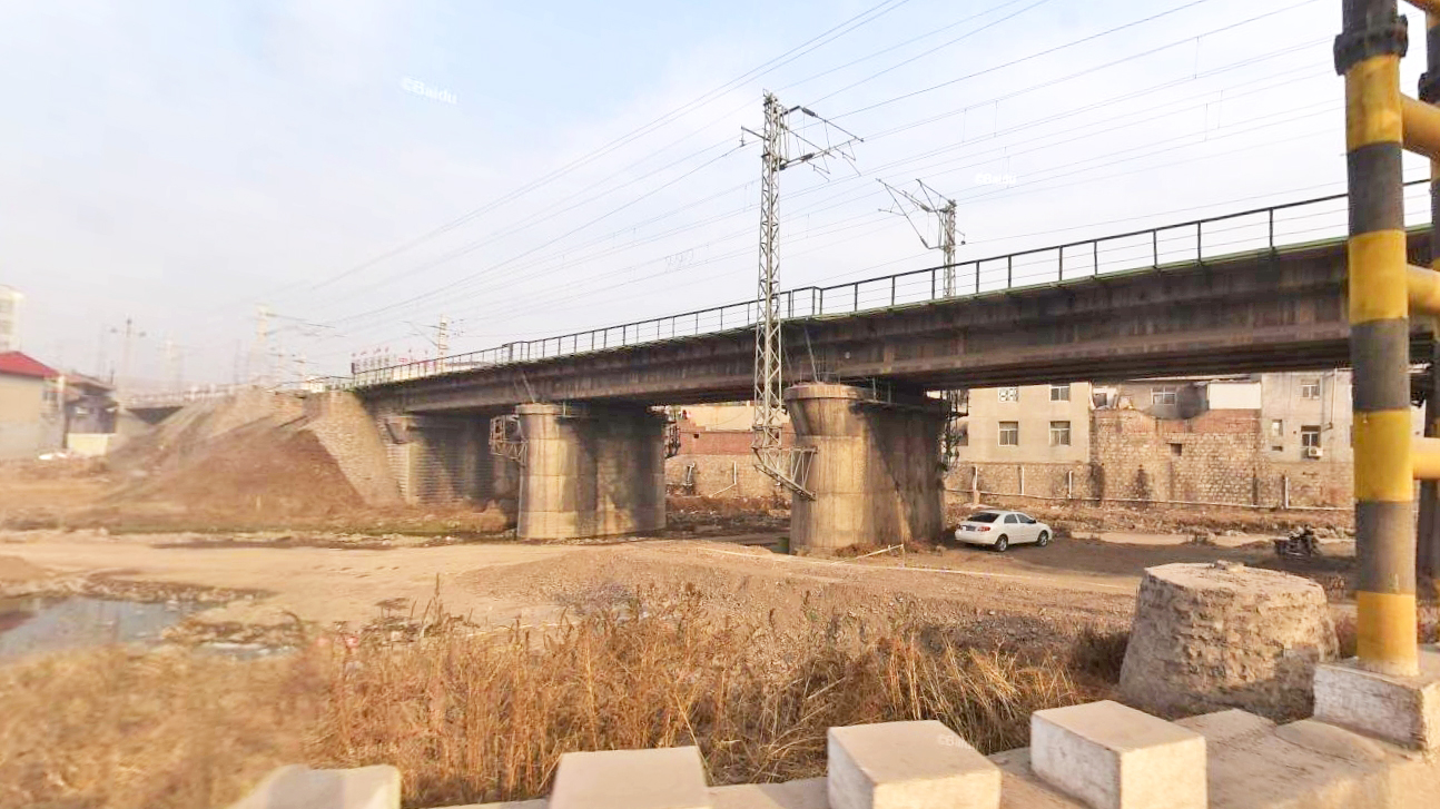 金良河铁路桥