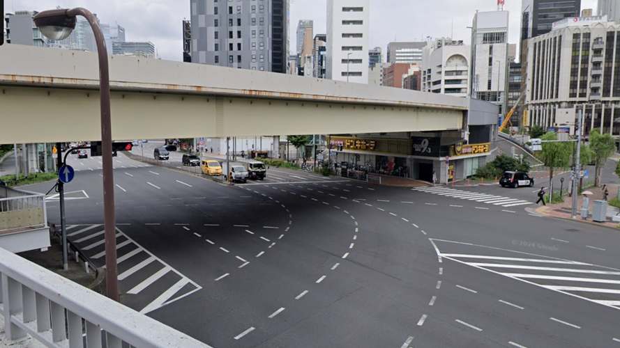 蓬莱桥路口