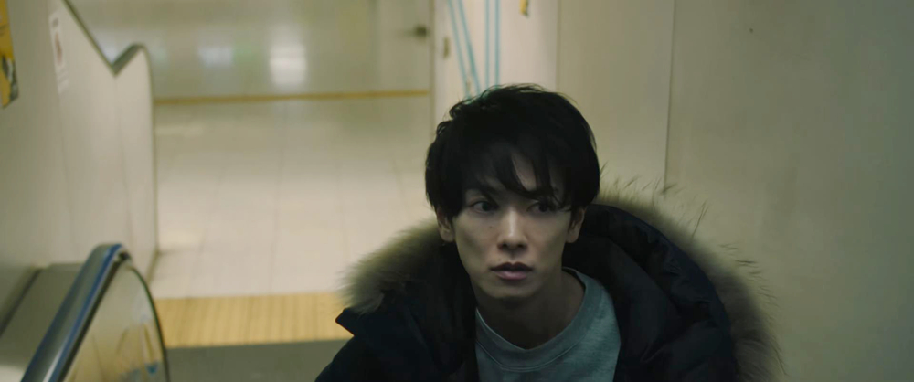藤代车站内痛哭