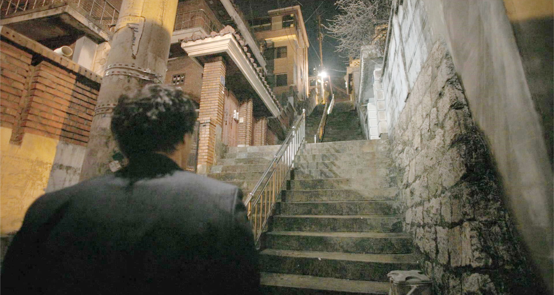 杨成织前往案发现场