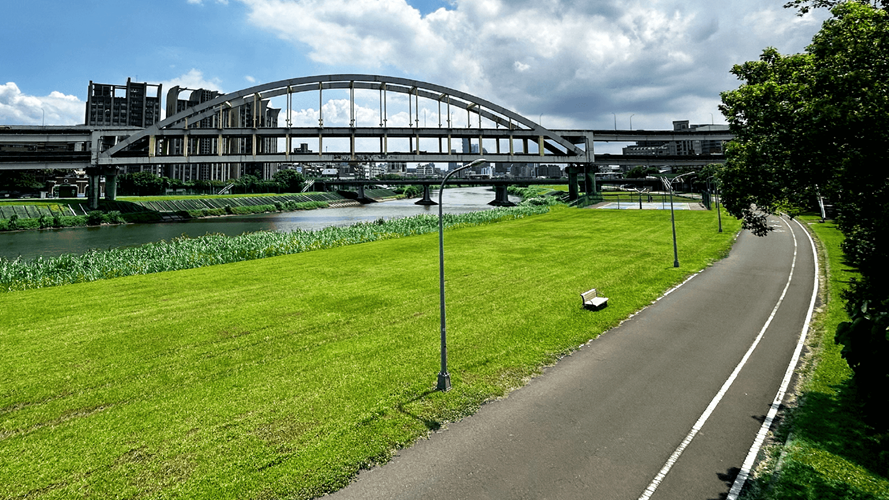 南湖右岸河滨公园