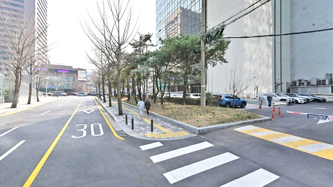 乙支路5街与三一大路13街交叉口