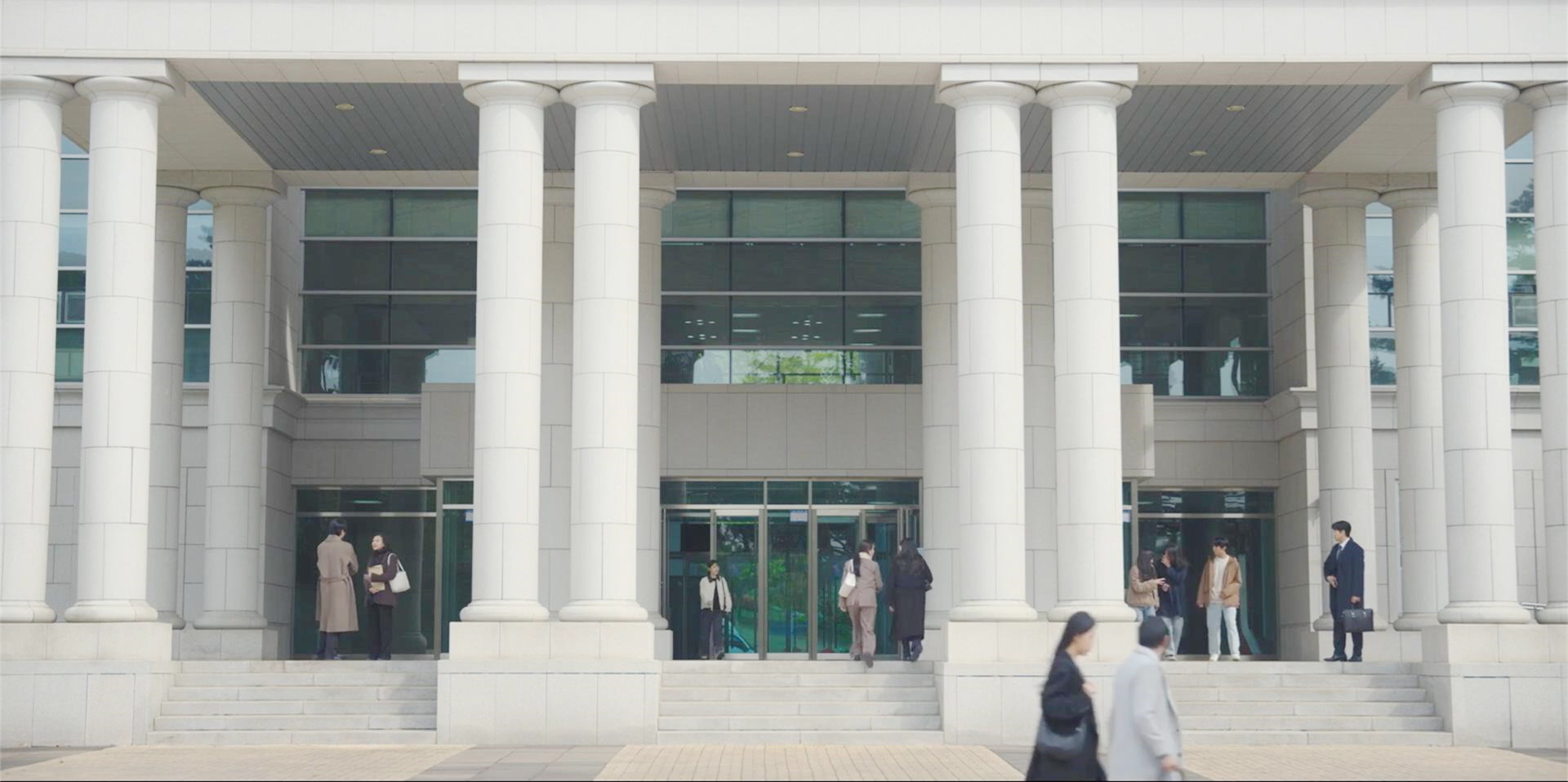 法院门口