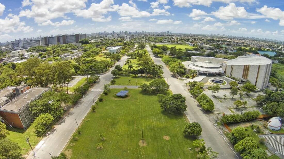 伯南布哥联邦大学