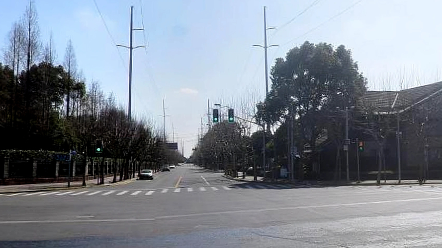 蓝桉路与碧云路交叉口