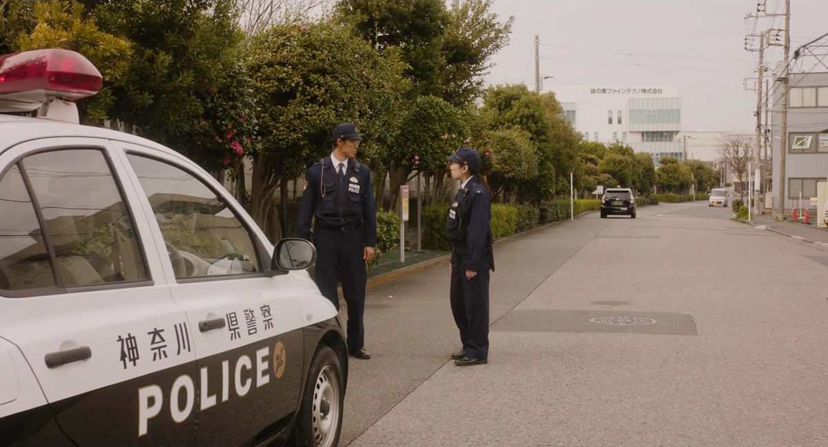 交警截停出租车