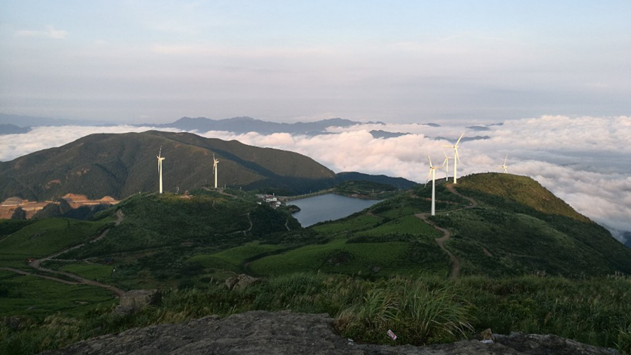 东白山太白峰