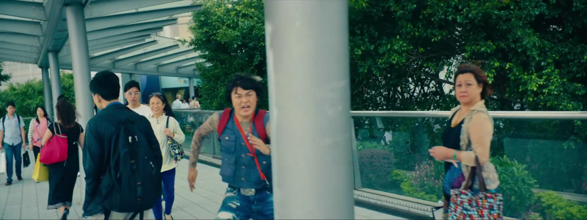 天桥追逐