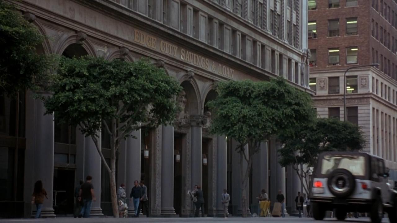 城市边缘银行（Edge City Bank）